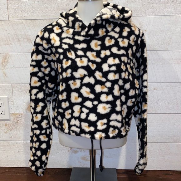 NEW Wild Fable Hooded Sherpa Sweater - Picture 2 of 3